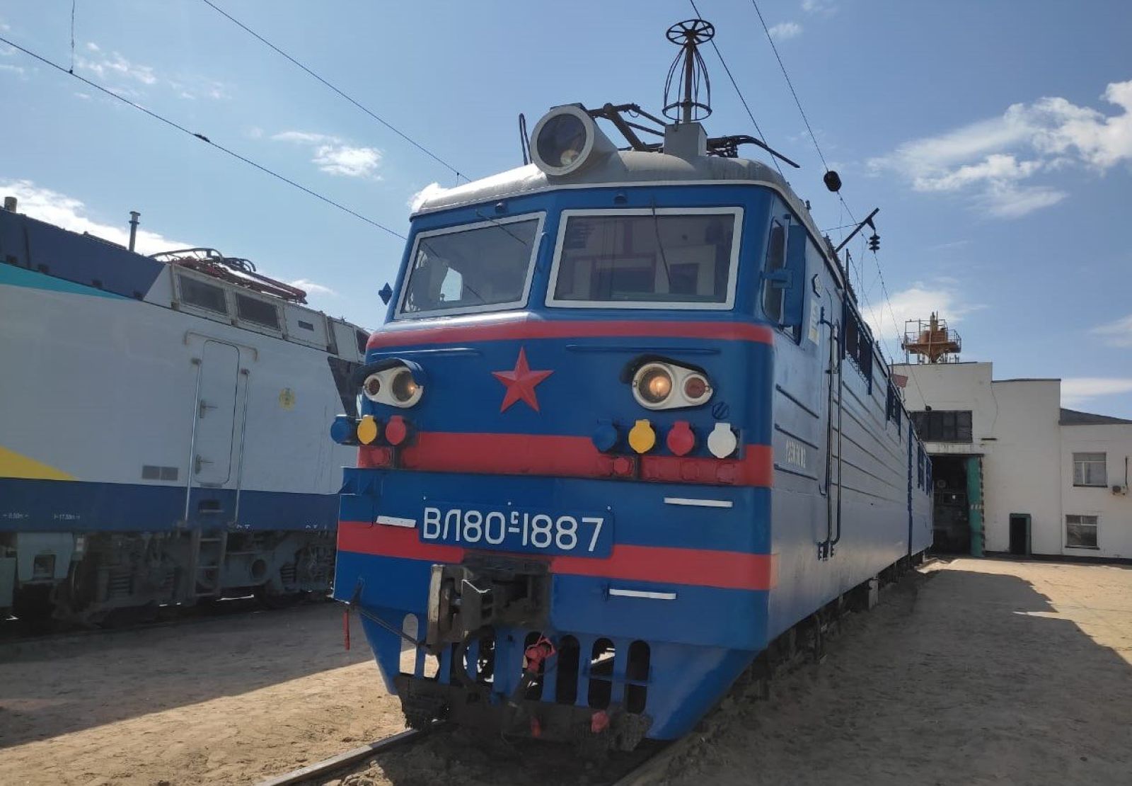 В Караганде локомотивы готовят к лету