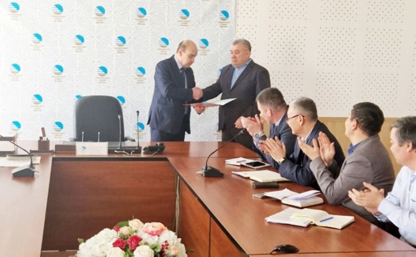 Суретті түсірген автор