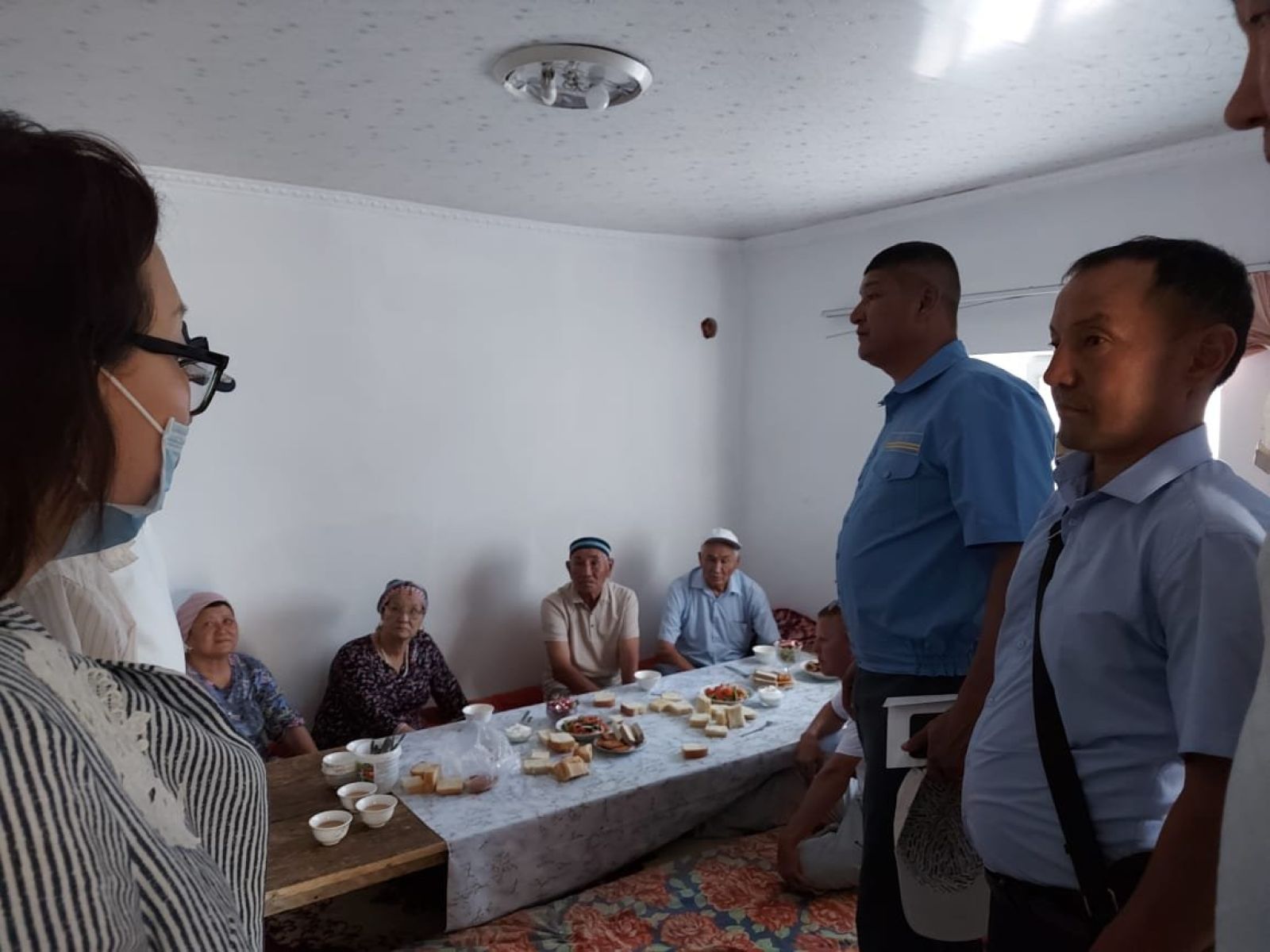 Теміржолшылар үйі өртеніп кеткен әріптестеріне жәрдемдесті