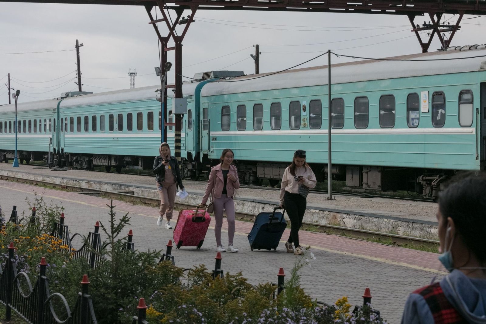 Іздеуде жүрген шетел азаматы Ақтөбе вокзалында ұсталды