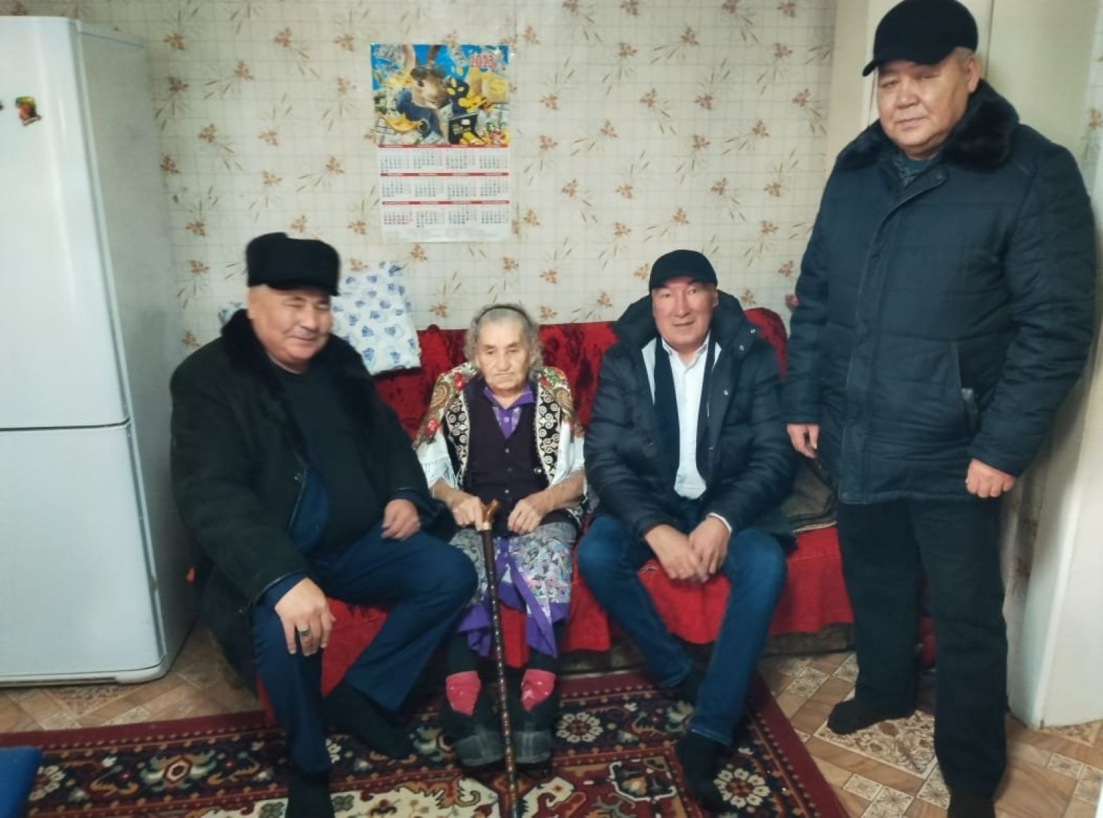 Суретті түсірген автор