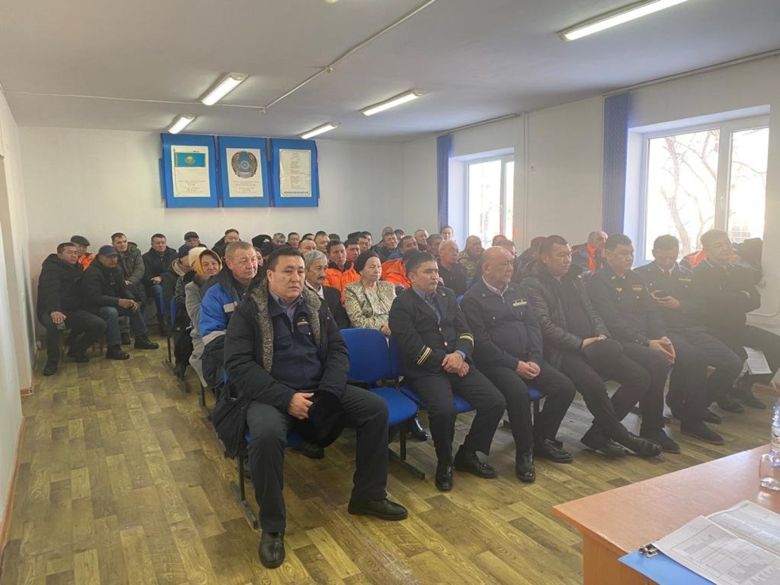 Суретті түсірген автор