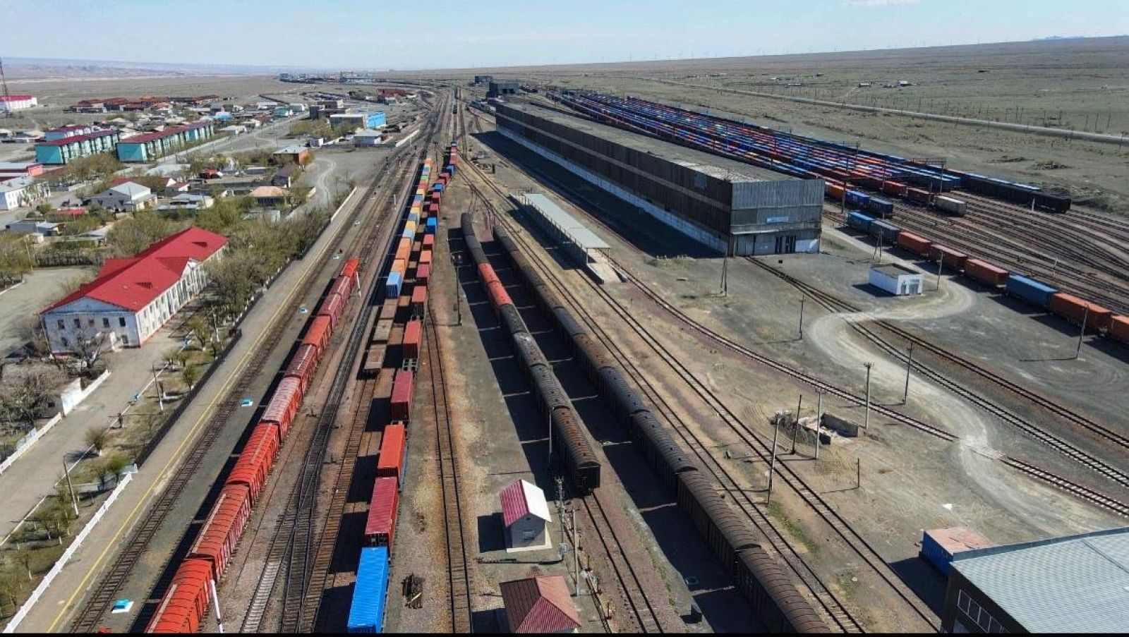 Қазақстан мен Әзірбайжан Транскаспий дәлізін дамытуда белсенді жұмыс жүргізуде