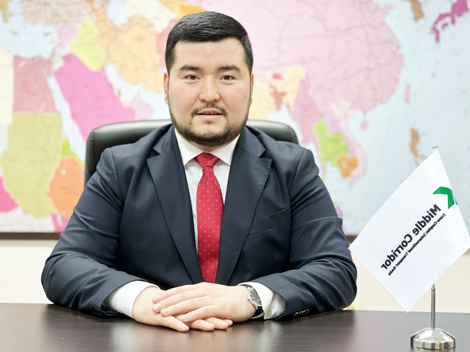 Суреттерді түсірген автор