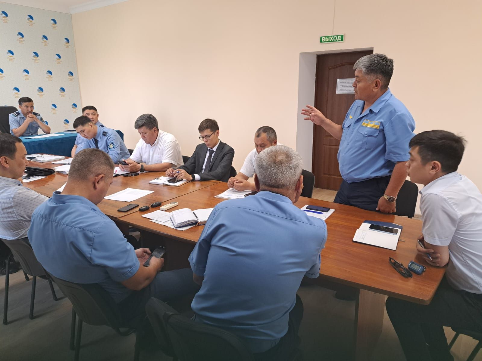 Суретті түсірген автор