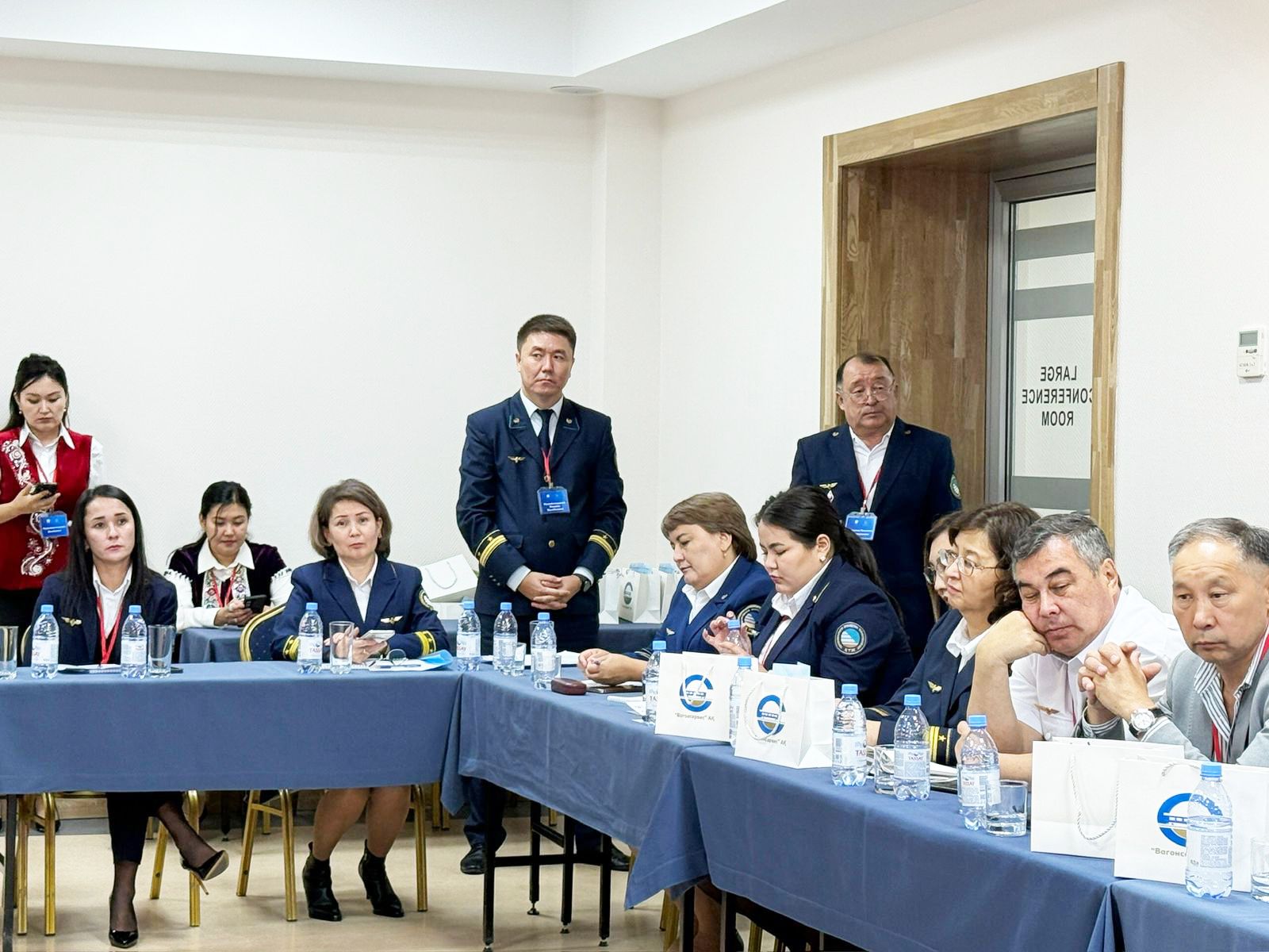 Суретті түсірген автор