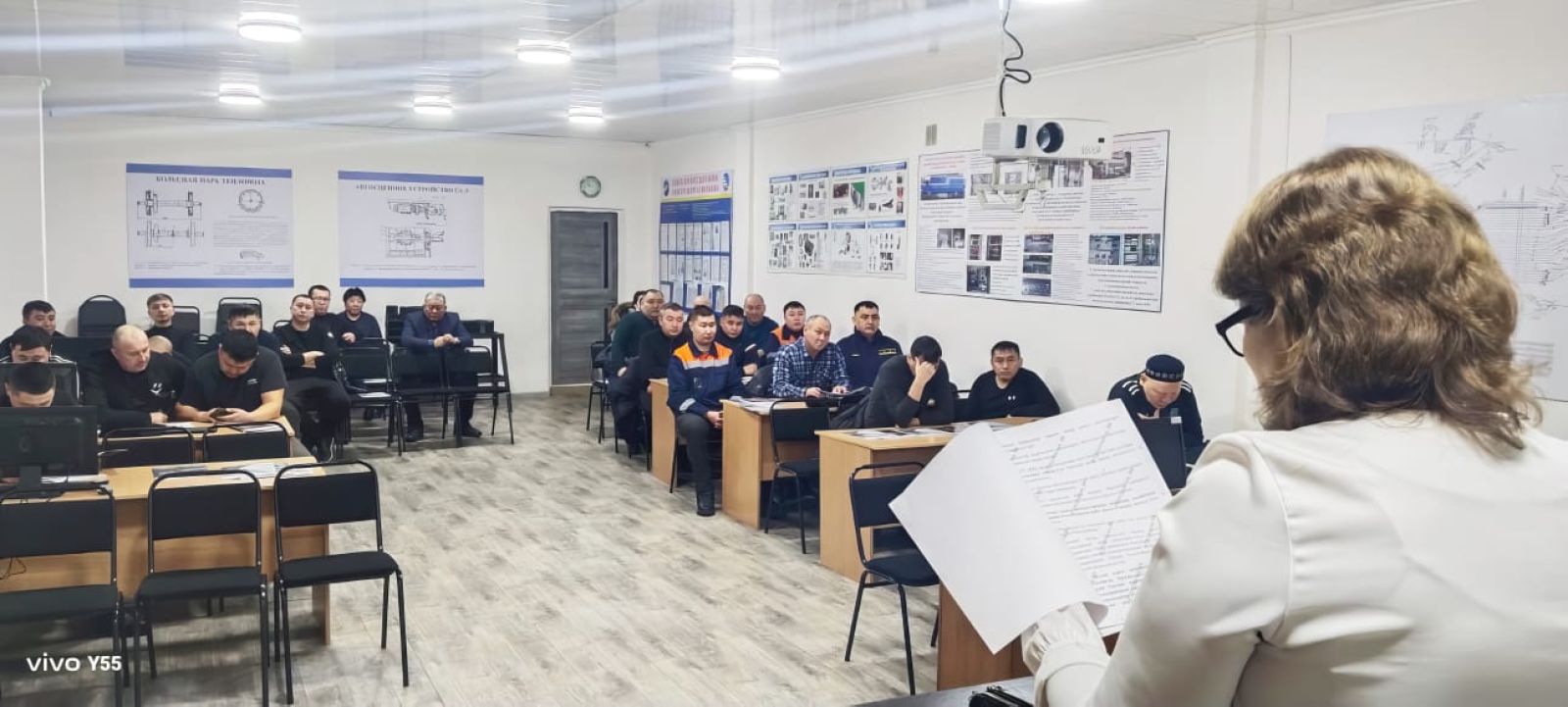 Суретті түсірген автор