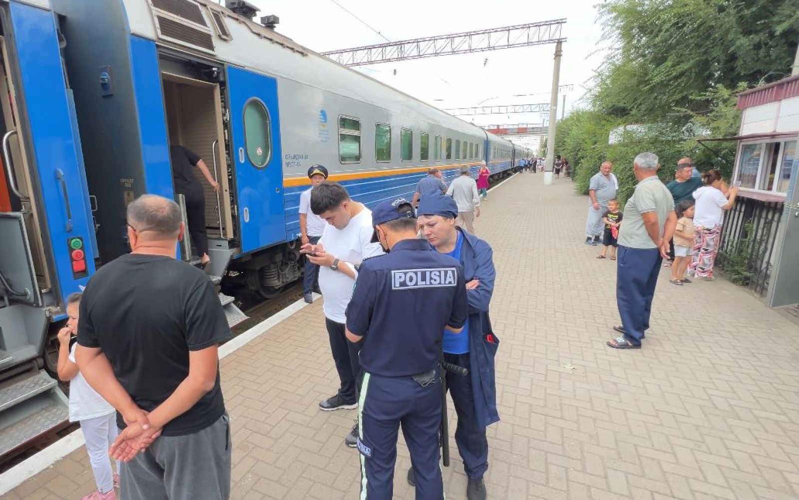 Тәртіп сақшылары балаларды теміржол бойында абай болуға шақырды