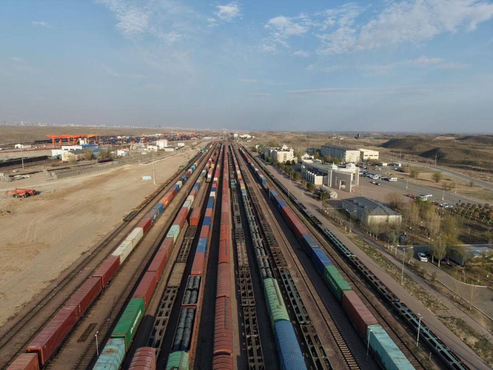 Грузооборот между Казахстаном и Китаем вырос на 9% за полгода