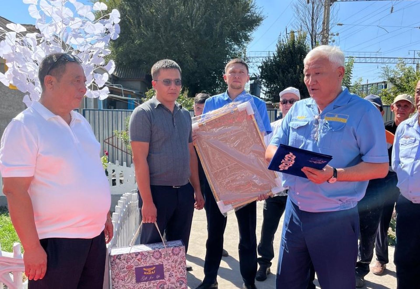 Үздік станция кезекшісі зейнетке шықты