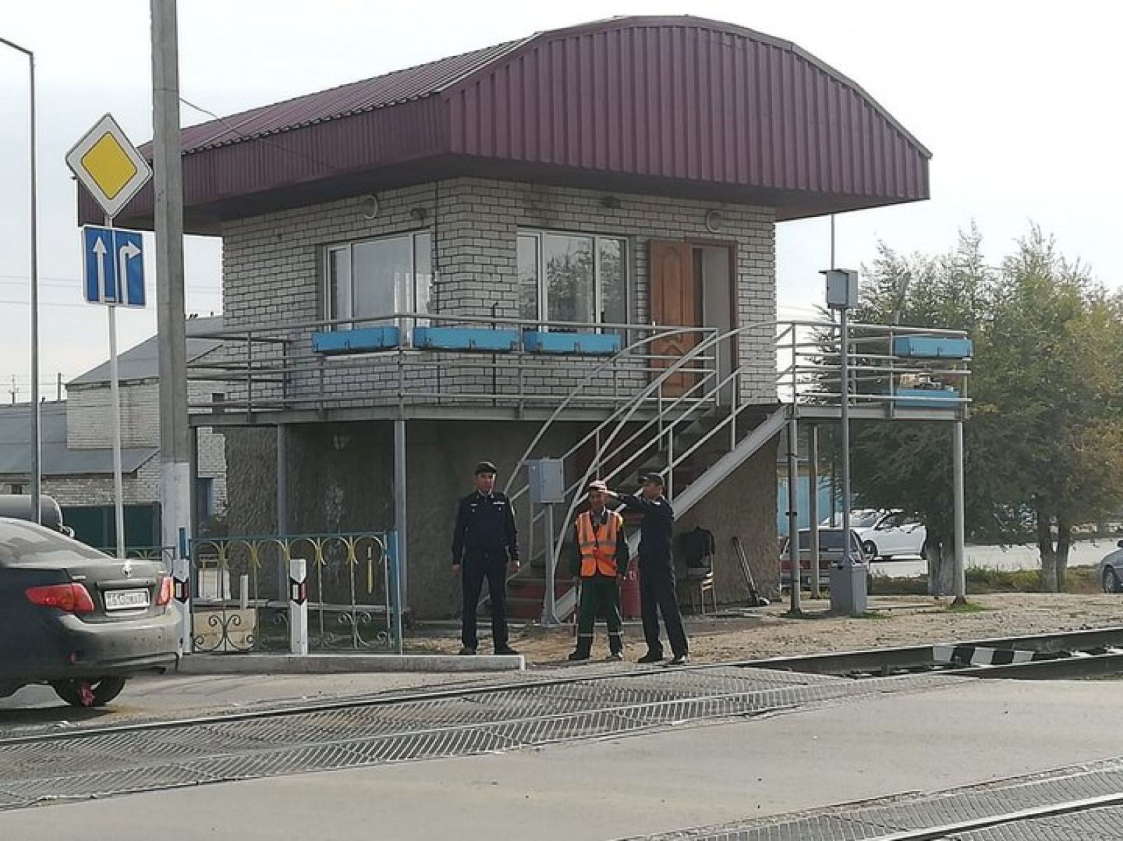 Жеті жерге көпір салу қажет