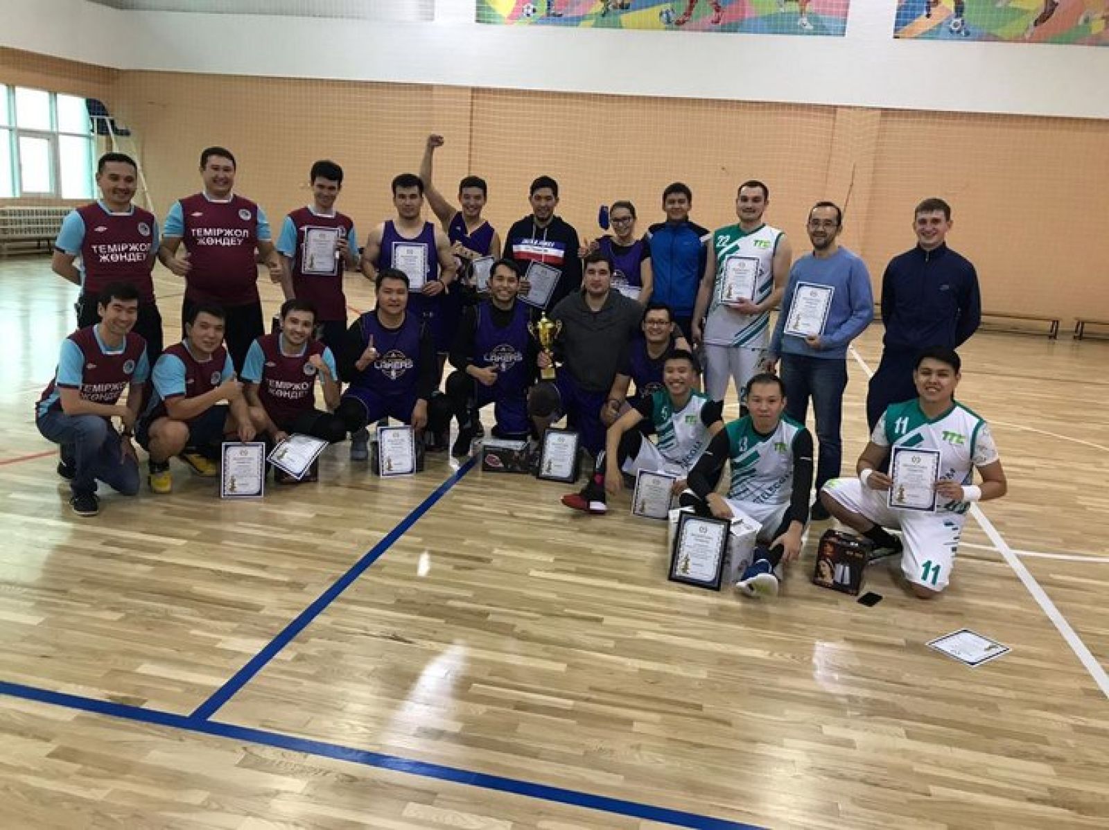 Выиграли все матчи турнира по баскетболу