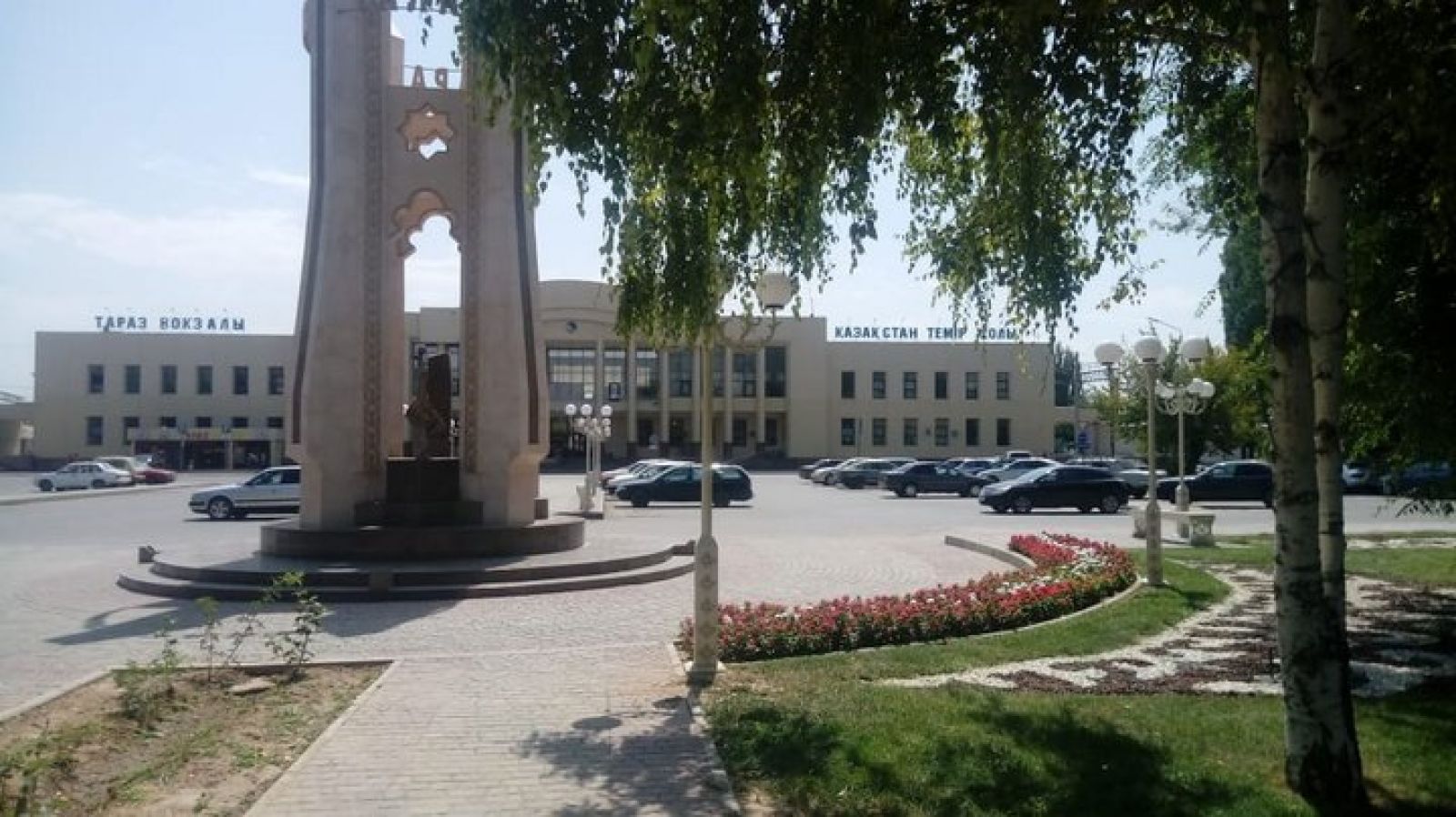 Тараз темір жол вокзалы: жолаушының жайын жасау – міндет