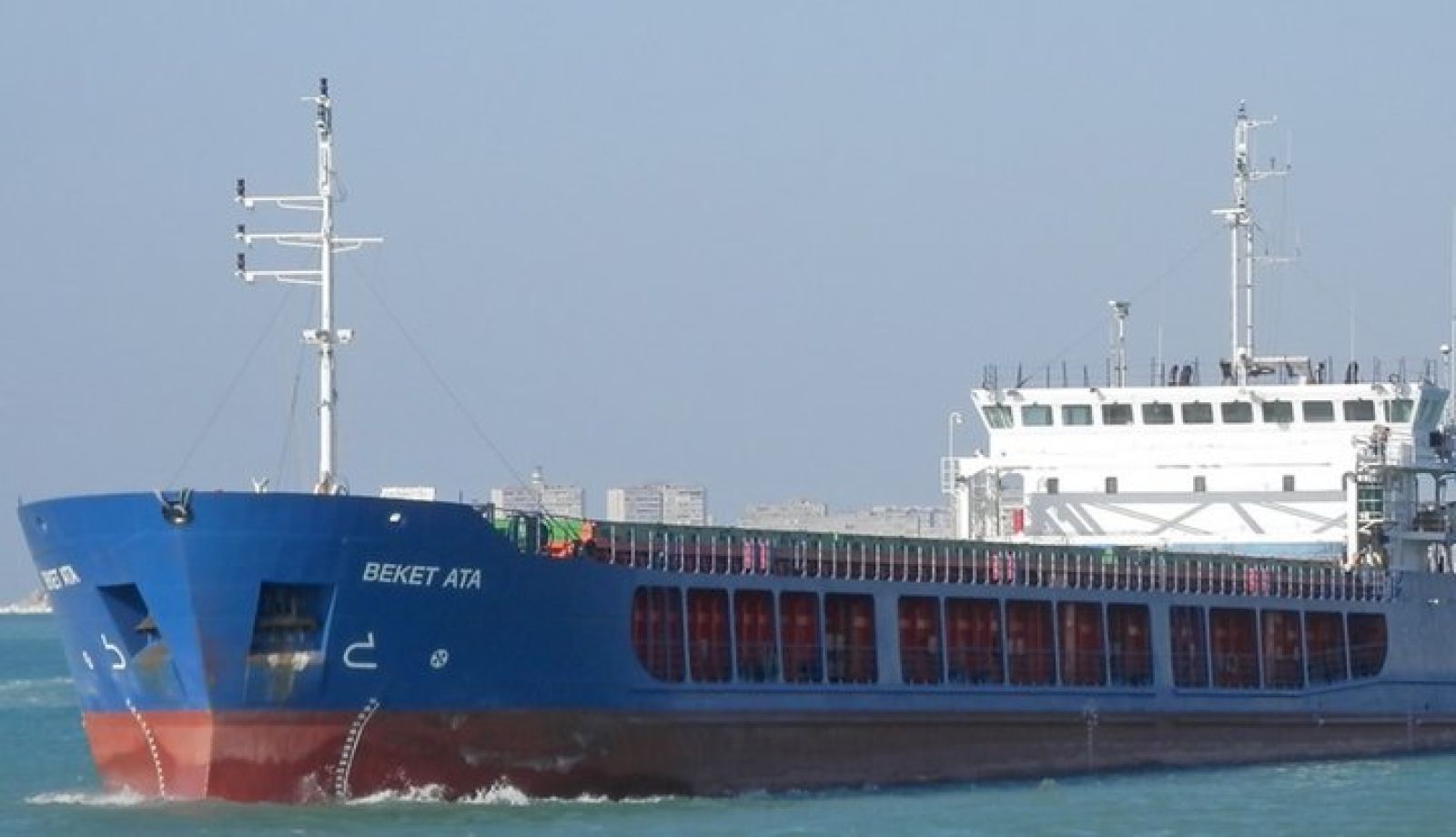 Более 1,8 млн тонн грузов перевезено по казахстанскому морю