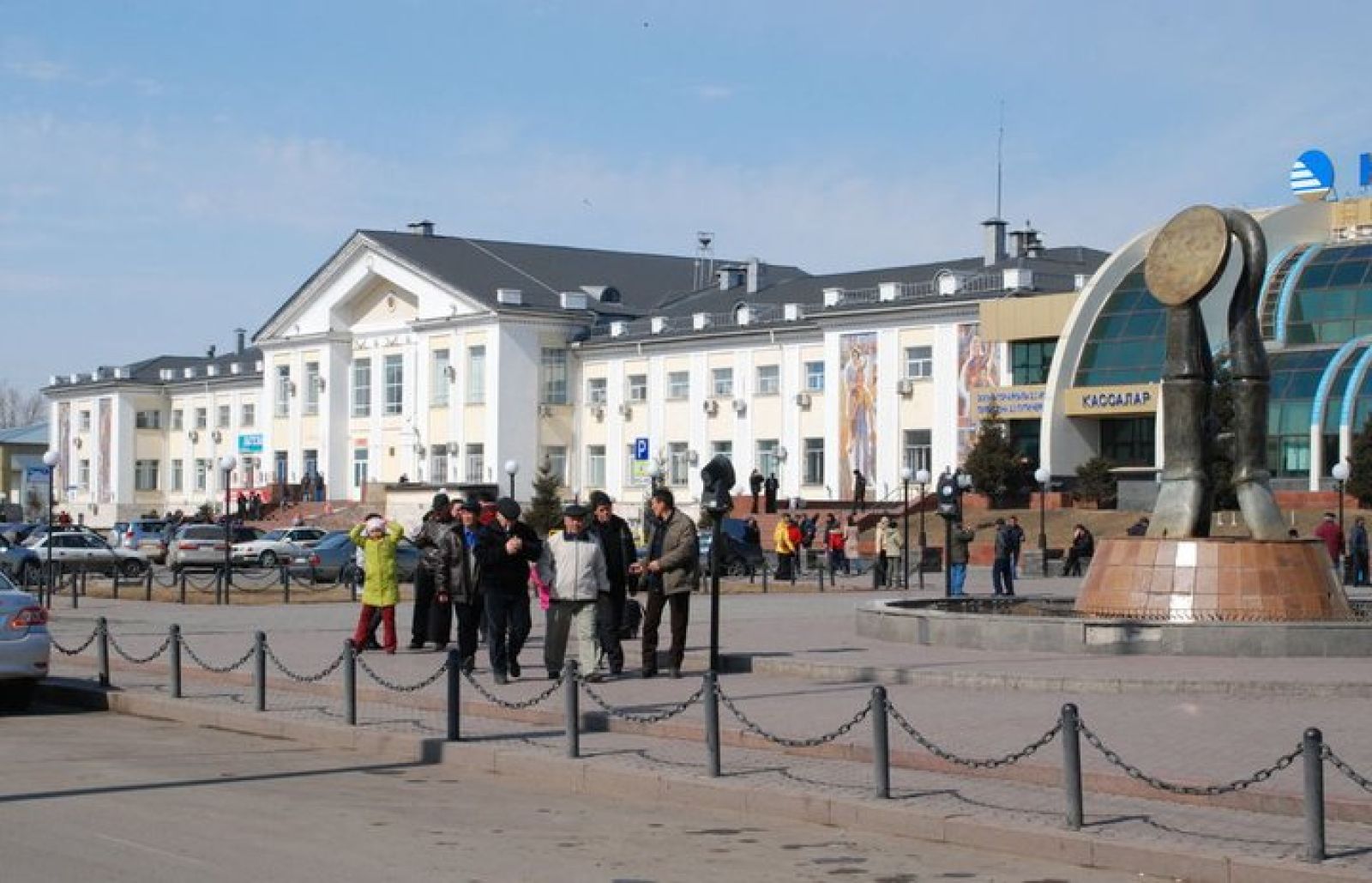 Разъяснительная беседа с работниками вокзала Нур-Султан-1