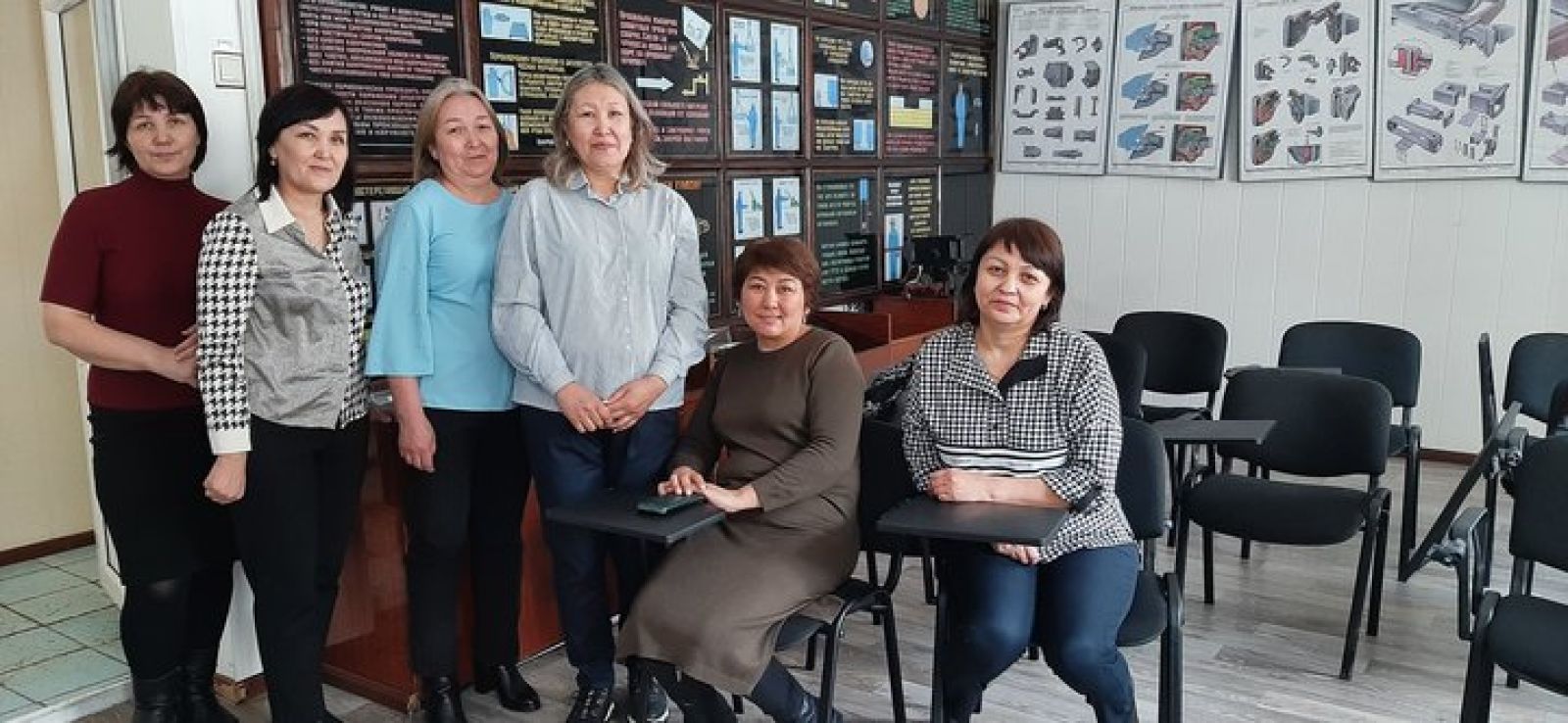 Женщины Оскеменского эксплуатационного вагонного депо: кто за что отвечает