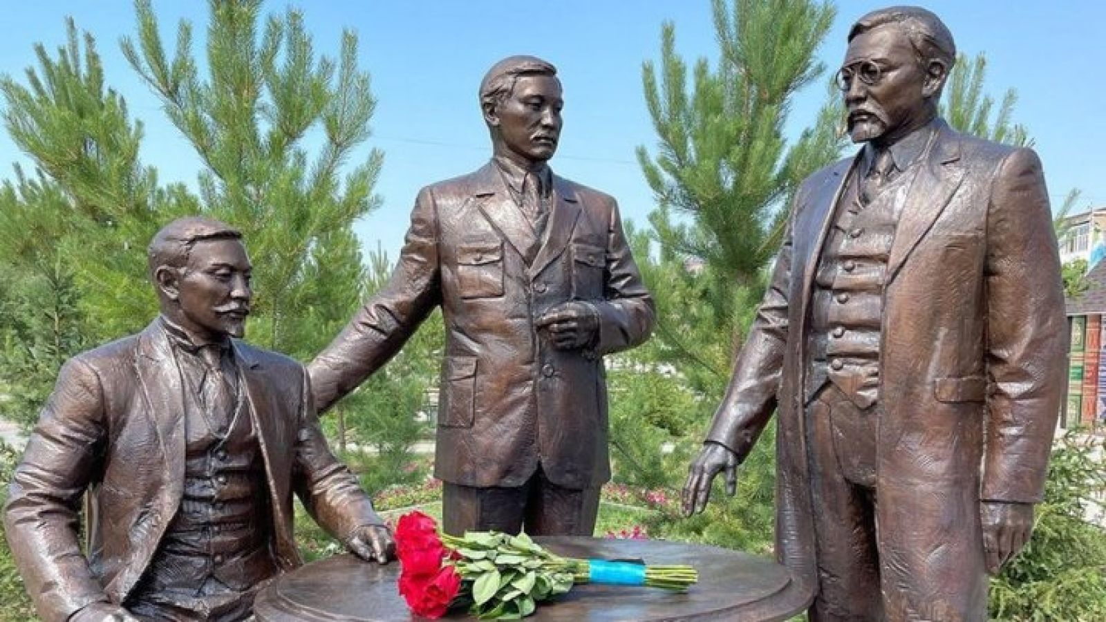 Нұр-Сұлтанда Алаш Орда көсемдеріне ескерткіш орнатылды