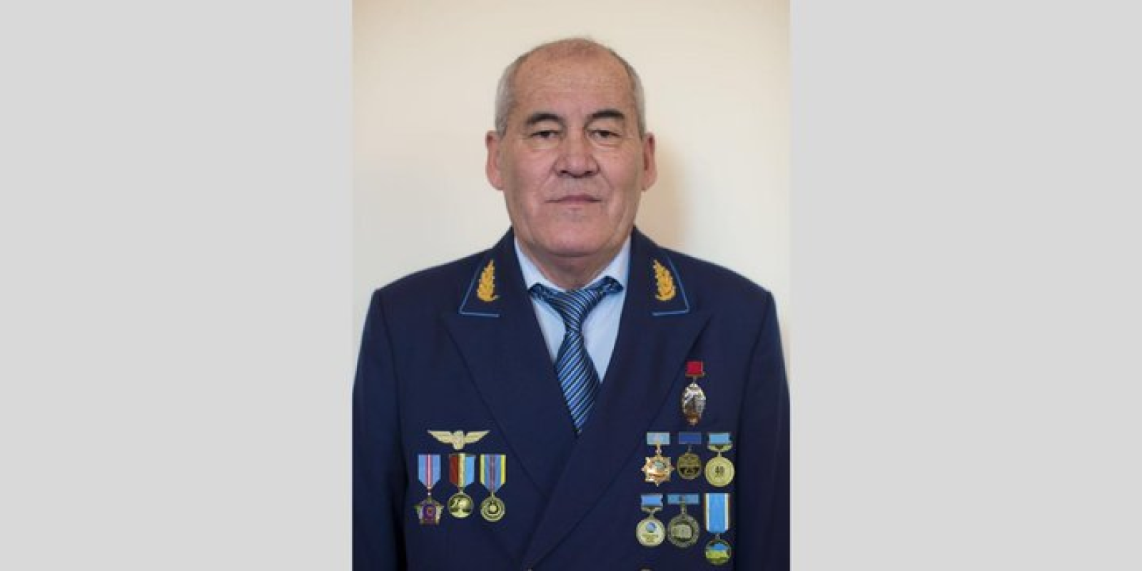 Маңғыстау теміржолының ардагері Қожахмет Уәзір тәуелсіздік күнімен құттықтады