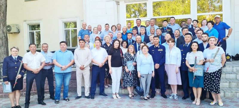 Доска почета лучших работников открылась в Павлодарском отделении ГП
