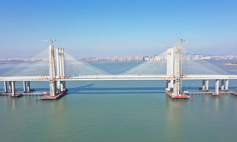 Завершено строительство первой в Китае высокоскоростной железной дороги, пересекающей море