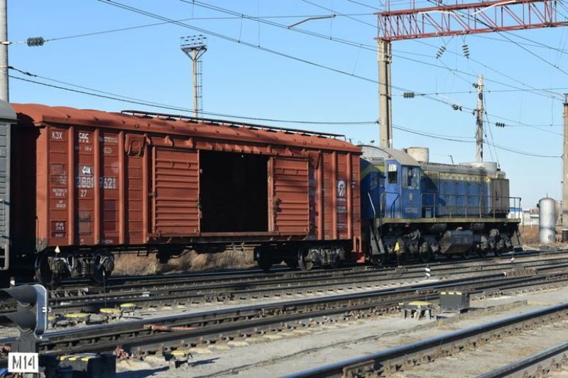 В Павлодарской области железнодорожник пытался украсть мешки с ферросплавной продукцией весом в 1 тонну