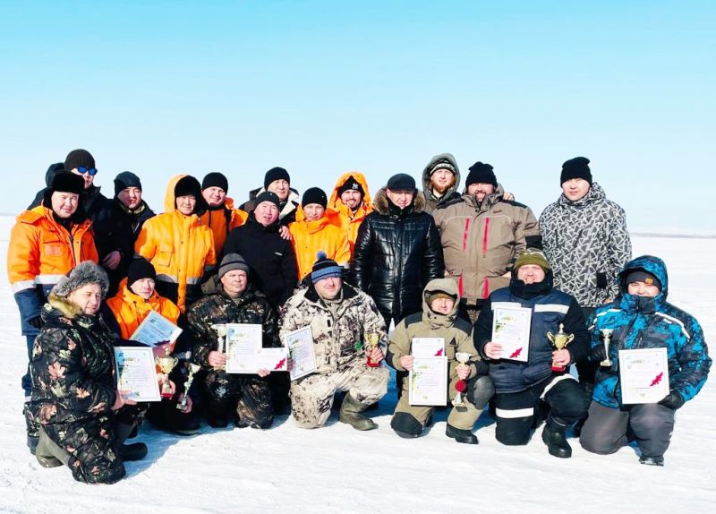 Для карагандинских железнодорожников организовали подледную рыбалку