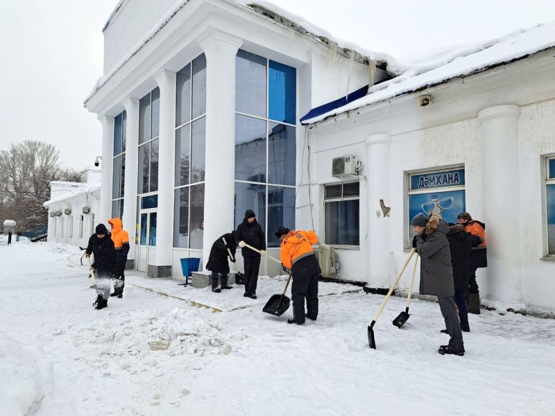 Железнодорожники ВКО вышли на снегоборьбу