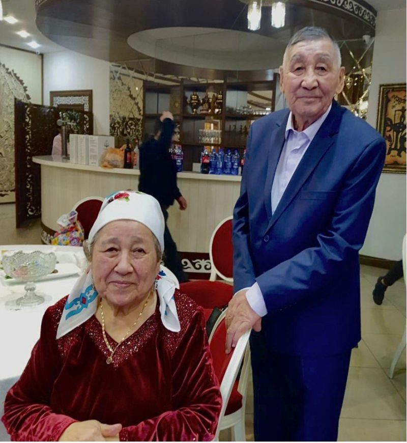 80-летний юбилей отметил один из старейших тружеников станции Анар Амантай Мештбеков