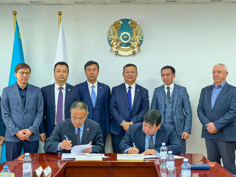 Порт Актау подписал соглашение о сотрудничестве с Qingdao Port