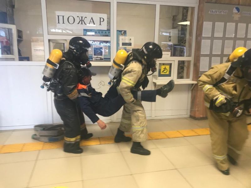 Ақтөбе вокзалынан өрт шығып, жолаушылар эвакуацияланды