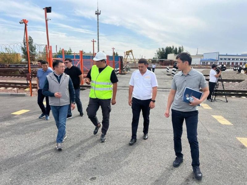 Khorgos Gateway: глава нового транспортного ведомства ознакомился с работой крупнейшего в Центральной Азии сухого порта