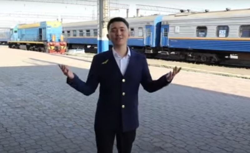 Здесь все друг другу доверяют: молодые железнодорожники подготовили видеоролик ко Дню работников транспорта