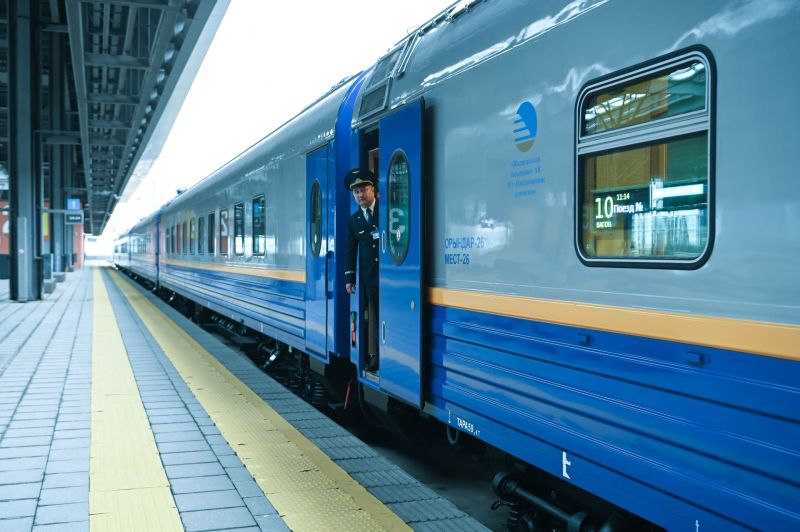 Сделано в Казахстане: 32 новых пассажирских вагона прибыли в Актобе