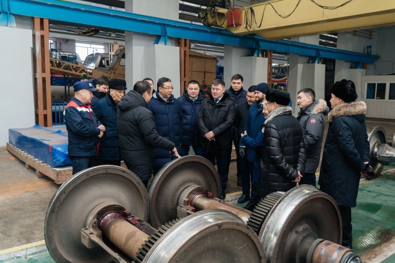 Руководство КТЖ встретилось с железнодорожниками Семейского отделения дороги