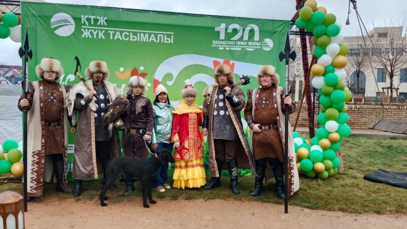 Әз-наурыз қасиет дарып, құт қонған Түркістанда өтті
