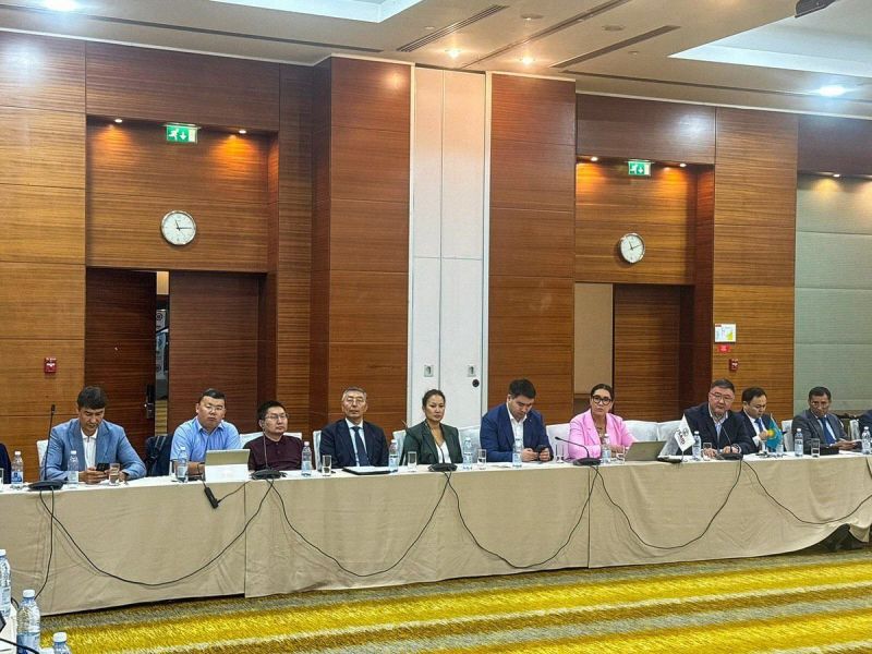 Повышение эффективности казахстанских морских портов обсудили в Актау