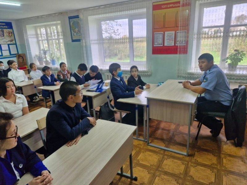 Более 55 разъяснительных лекций в учебных заведениях провели железнодорожники в Акмолинском регионе