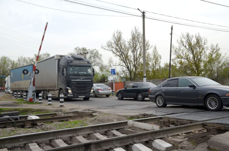 КТЖ обратилось к водителям автотранспорта