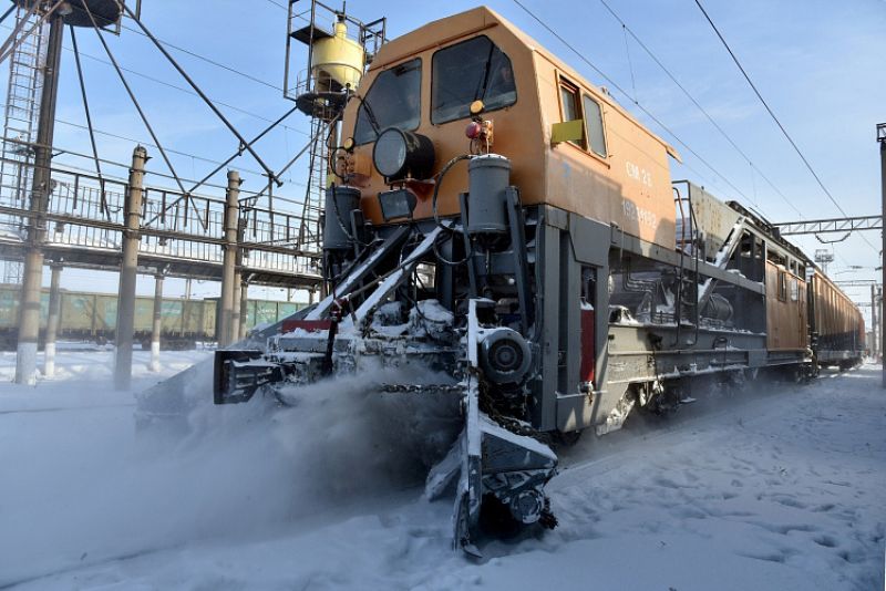 Железнодорожные пути расчистили в Восточно-Казахстанской области