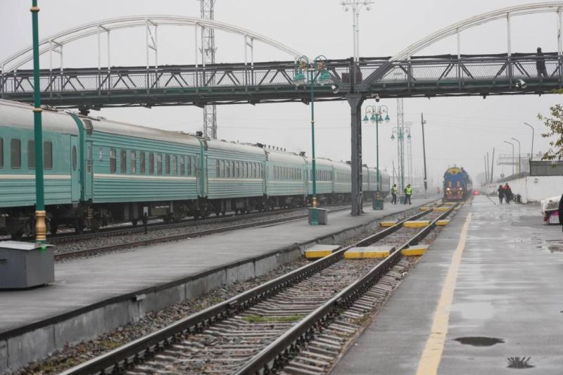 Глава Минтранса ознакомился с работой железнодорожного вокзала Кызылорды