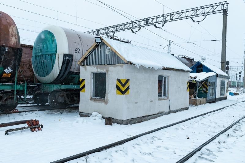 Новое служебное помещение для сигналистов предгорочного парка построили на станции Астана