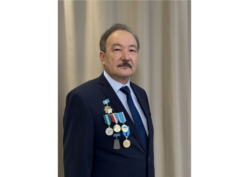 Высококлассный эксперт локомотивного хозяйства Серик Дюсенов отмечает 60-летний юбилей
