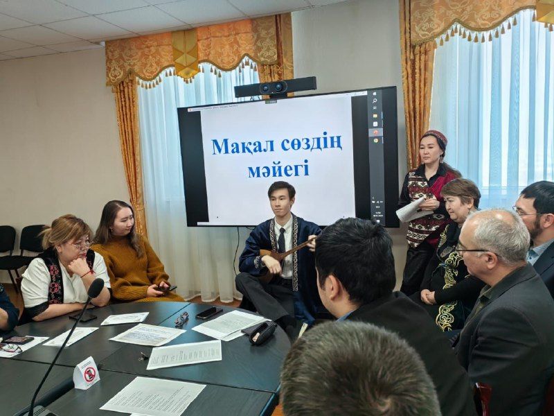 Қазақ тілінде сөйлеу клубының кезекті отырысы өтті