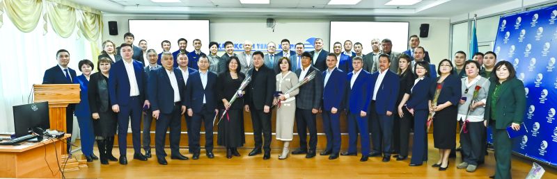 Мерекелік наградалар табыс етілді