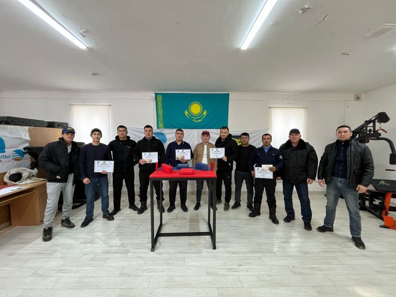 Бейнеу теміржолында қол күрестен сайыс өтті