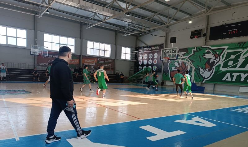 Локомотившілер топ жарды