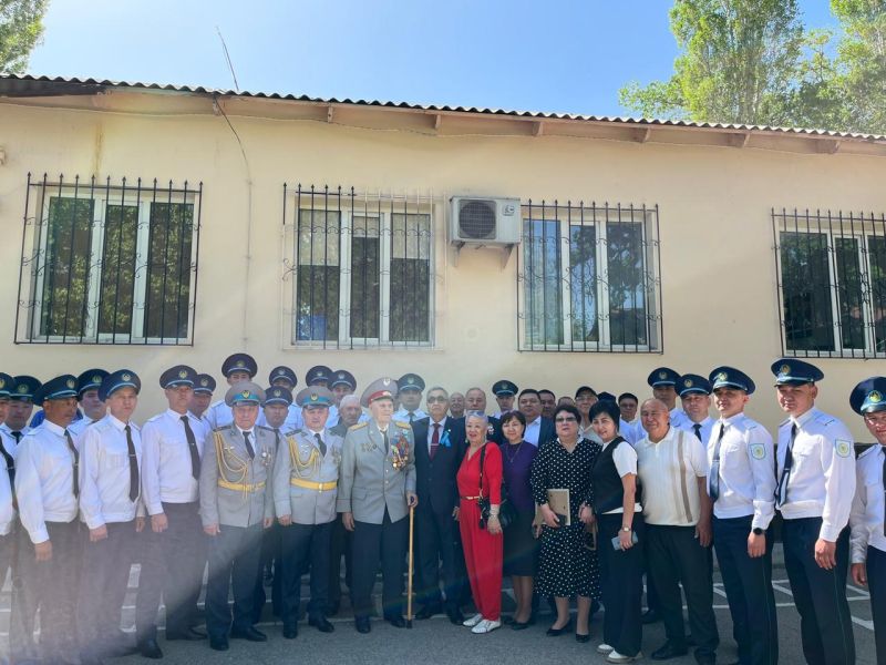 Жамбыл жол бөлімшесі ҰОС ардагерін құттықтады