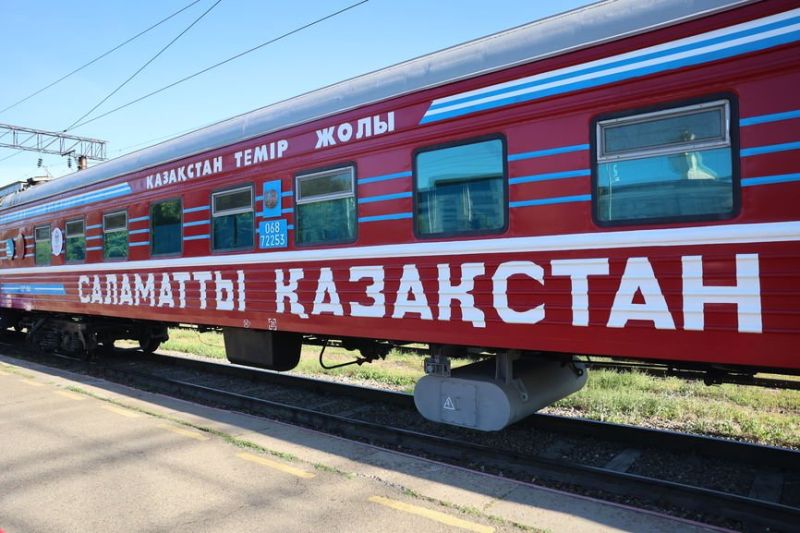 Медицинский поезд «Саламатты Қазақстан» отправился в путь