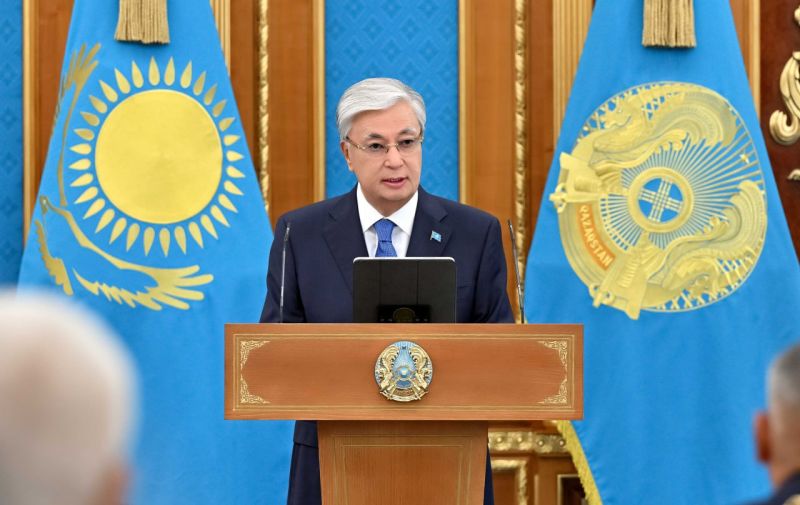 Мемлекет басшысы көлік саласының қызметкерлерін марапаттады