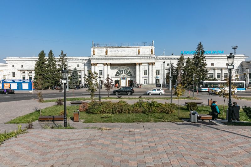 Алматының теміржол вокзалдары ҚТЖ басқаруына берілді